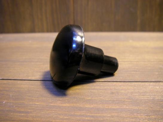 #280B 下前ツマミ 黒/Knob for panel black
