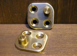 #331 GP鍵盤蓋回転金具(雄)/GP Fallboard pivot plate