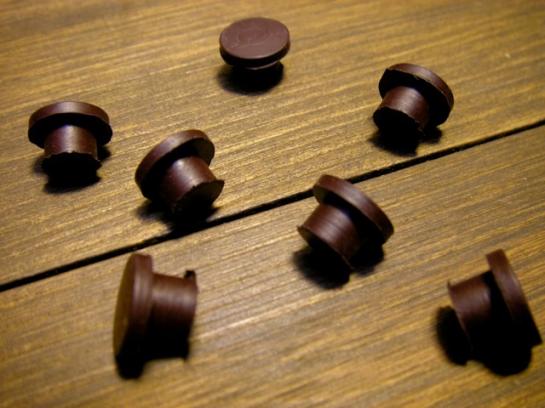 #271-22M ゴムボタン #22 マホ 段付釘なし(10個入り)