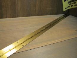 #335-1418 長蝶番 ネジ付き(変形トラス3.0x12) 30wx1.418mm GP大屋根用/GP Top Board Sectional Hinge